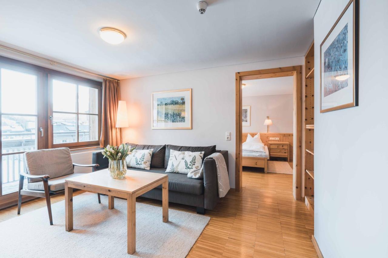 One-Bedroom Suite Balcony,1186120732:JPEG